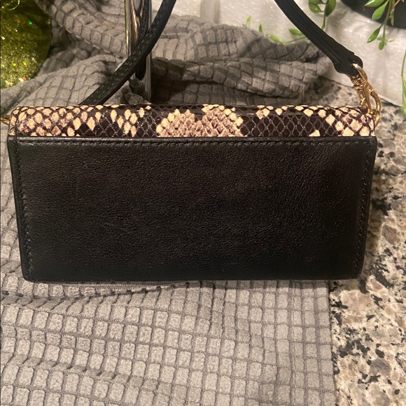 Henri Bendel EUC crossbody/wallet/glasses case - Picture 5 of 16